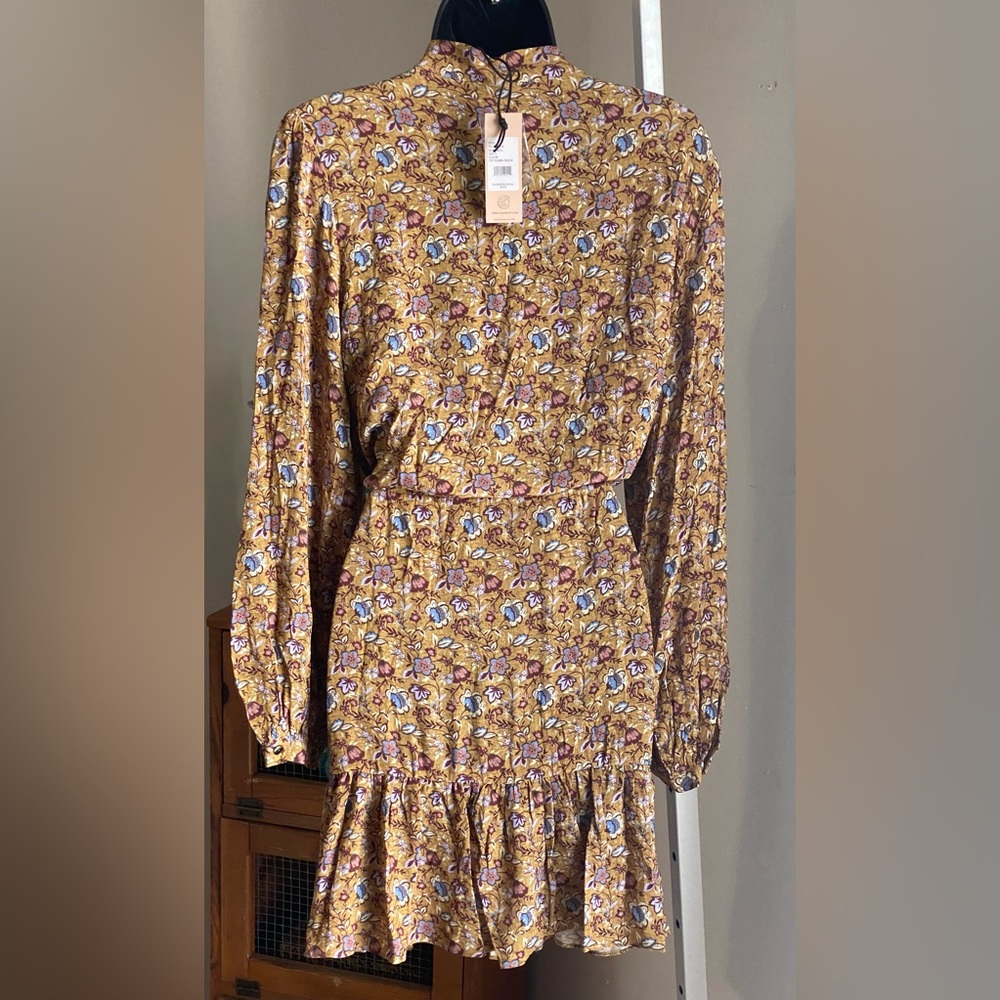 Rebecca Minkoff Helen Floral Dress. Color: Golden Yellow. Multi: Floral - Picture 4 of 11